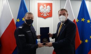 POLSKA POLICJA I INTERPOL ZACIEŚNIAJĄ WSPÓŁPRACĘ W WALCE Z CYBERPRZESTĘPCZOŚCIĄ