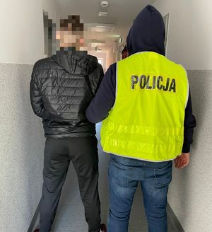 Poszukiwani z narkotykami trafili w ręce policji