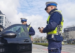 TRWA DŁUGI MAJOWY WEEKEND. O BEZPIECZEŃSTWO DOLNOŚLĄZAKÓW INTENSYWNIE DBAJĄ POLICJANCI, ALE PAMIĘTAJMY, ŻE MY SAMI MAMY NAJWIĘKSZY WPŁYW NA NASZE BEZPIECZEŃSTWO