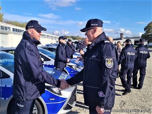 NOWOCZESNE I EKOLOGICZNE HYBRYDY TRAFIŁY DO POLICJANTÓW Z DOLNEGO ŚLĄSKA