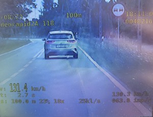 Nieodpowiedzialne zachowanie kierowcy, który w terenie zabudowanym jechał 131 km/h