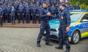 Wygrany radiowóz przekazali do walki z powodzią – piękny gest ostrowieckich policjantów