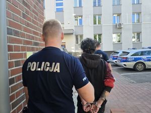Zatrzymany 34-latek poszukiwany listem gończym
