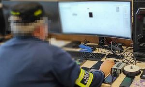 Sześć osób z zarzutami za pranie pieniędzy. W tle oszustwa na pracownika banku i duże straty!