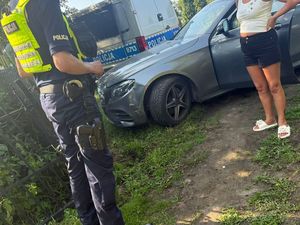 Ucieczka przed policją zakończona na ogrodzeniu – 35-latka odpowie za przestępstwo