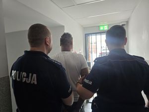 Groźby, szantaż i narkotyki. 39-letni mężczyzna w areszcie – zmuszał kobietę do prostytucji