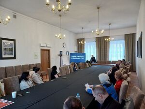 Oleśniccy policjanci szkolą pracowników z reagowania w sytuacjach nadzwyczajnych