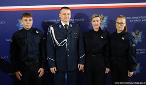 Nowi policjanci w szeregach oleśnickiej komendy. Trwa rekrutacja do służby