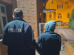 Kierowca z dożywotnim zakazem i narkotykami zatrzymany przez oleśnickich policjantów