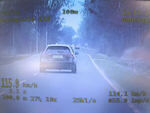 Zdecydowana reakcja policjantów za nadmierną prędkość w terenie zabudowanym.