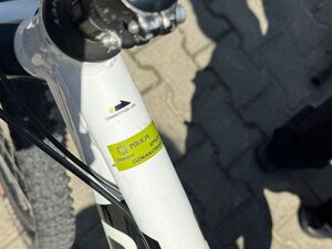 rama roweru ze znaczkiem