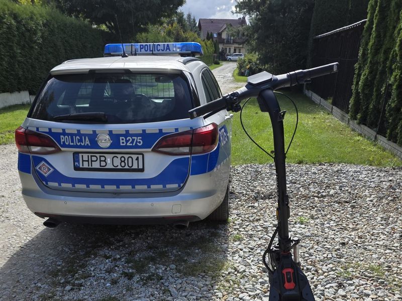 17-latek zatrzymany po ucieczce na hulajnodze elektrycznej